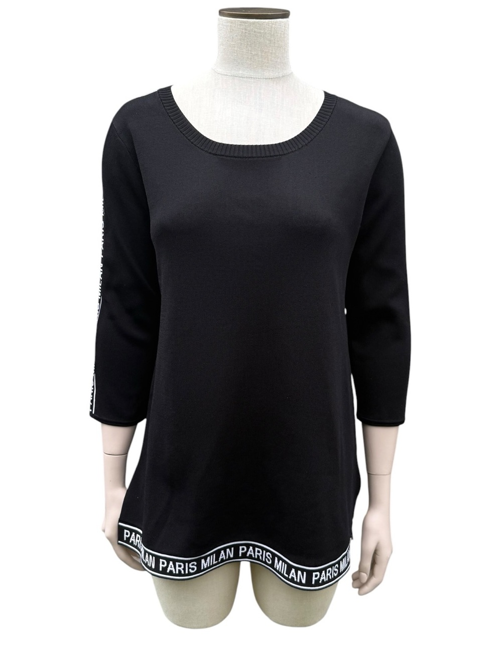 Vecceli Italy Black Scoop-Neck Long Sleeve Tunic with Branded Hem